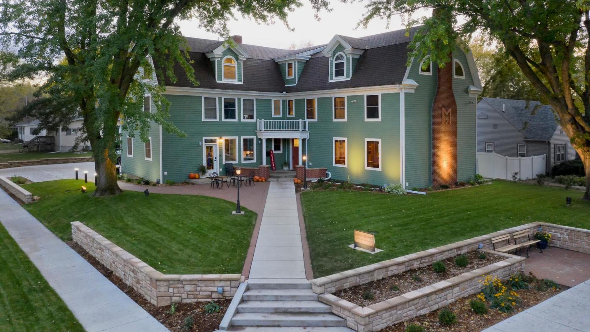 Main Street Inn Vermillion Екстер'єр фото